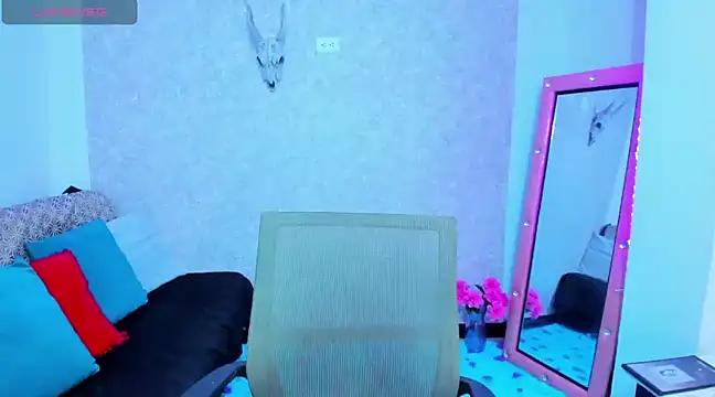 Snapshot of AliciaChelios chatting on February 2025 09:34:02 PM AliciaChelios online show from February 2025 09:34:02 PM