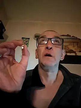 Nylonschlampe510 online show from September 2025 01:49:02 AM