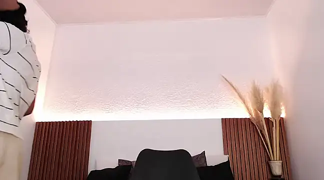 Snapshot of zander_2120 chatting on January 2025 02:25:02 PM zander 2120 online show from January 2025 02:25:02 PM