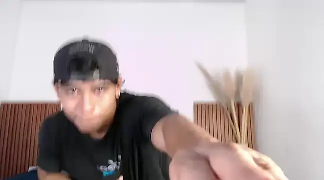 Snapshot of zander_2120 chatting on January 2025 01:00:01 PM zander 2120 online show from January 2025 01:00:01 PM