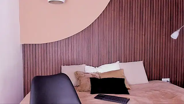 Snapshot of zander_2120 chatting on March 2025 02:10:02 PM zander 2120 online show from March 2025 02:10:02 PM