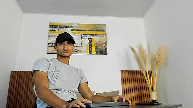 Snapshot of zander_2120 chatting on September 2025 01:02:01 PM zander 2120 online show from September 2025 01:02:01 PM