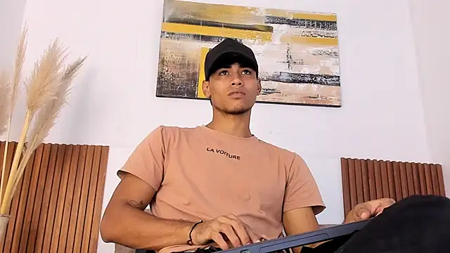 Snapshot of zander_2120 chatting on September 2025 01:23:02 PM zander 2120 online show from September 2025 01:23:02 PM