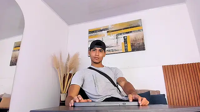 Snapshot of zander_2120 chatting on September 2025 01:05:01 PM zander 2120 online show from September 2025 01:05:01 PM