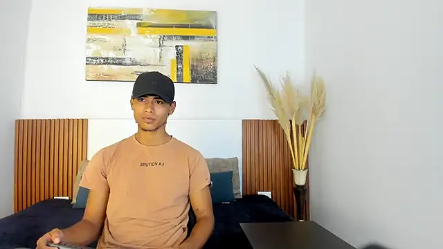 Snapshot of zander_2120 chatting on October 2025 12:36:01 PM zander 2120 online show from October 2025 12:36:01 PM