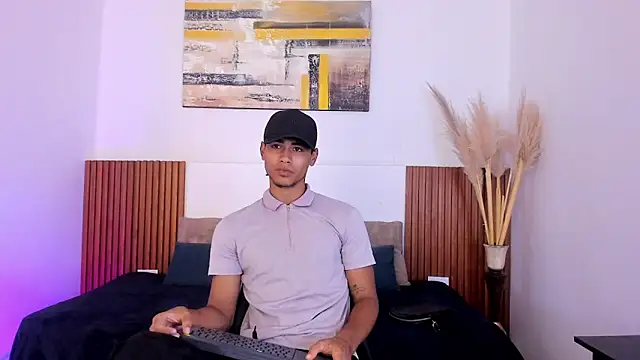 Snapshot of zander_2120 chatting on October 2025 12:47:02 PM zander 2120 online show from October 2025 12:47:02 PM