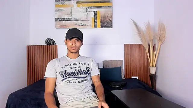 Snapshot of zander_2120 chatting on October 2025 01:11:01 PM zander 2120 online show from October 2025 01:11:01 PM