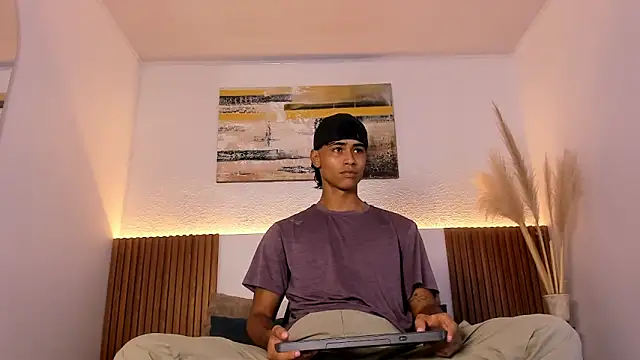 Snapshot of zander_2120 chatting on October 2025 01:18:01 PM zander 2120 online show from October 2025 01:18:01 PM