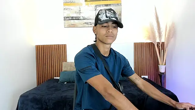 Snapshot of zander_2120 chatting on November 2025 01:43:01 PM zander 2120 online show from November 2025 01:43:01 PM