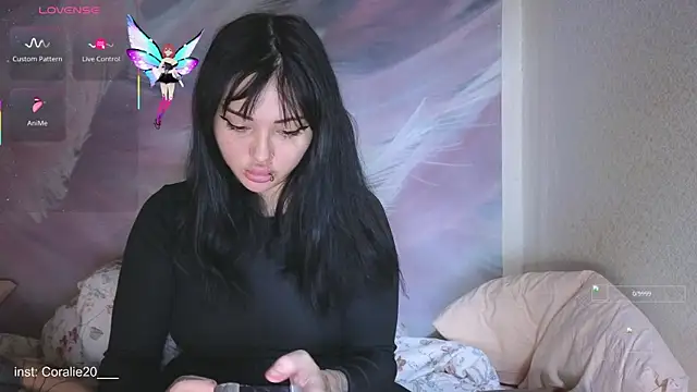 Coralie20  online show from October 2025 11:58:02 AM