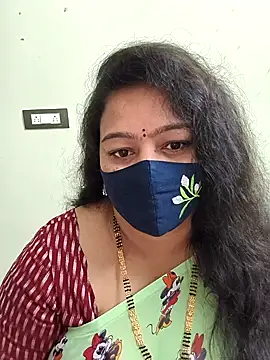 neelu-hoty online show from February 2026 01:18:02 PM