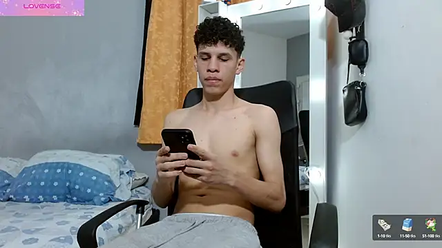 Snapshot of jeff_ross chatting on January 2025 08:14:02 PM jeff ross online show from January 2025 08:14:02 PM