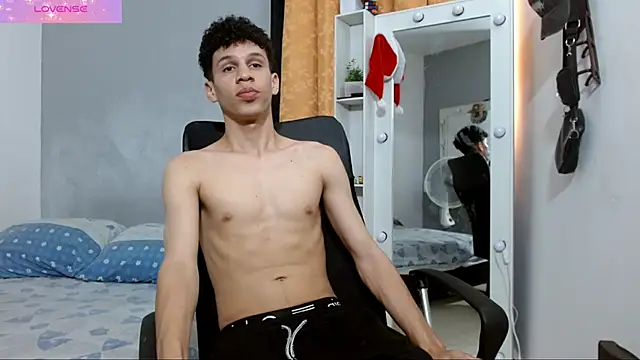 Snapshot of jeff_ross chatting on January 2025 07:58:02 PM jeff ross online show from January 2025 07:58:02 PM