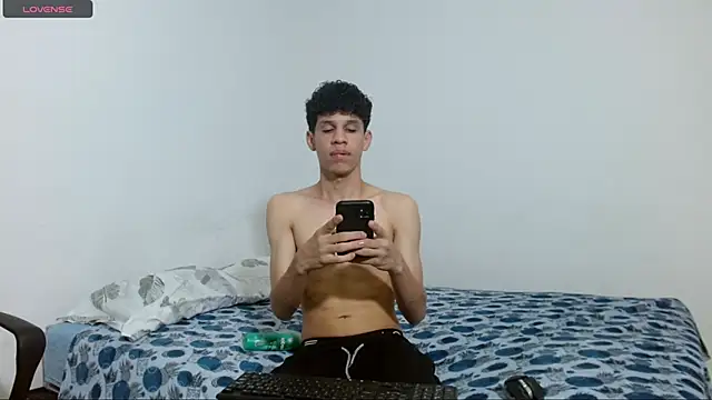 Snapshot of jeff_ross chatting on March 2025 04:33:01 PM jeff ross online show from March 2025 04:33:01 PM