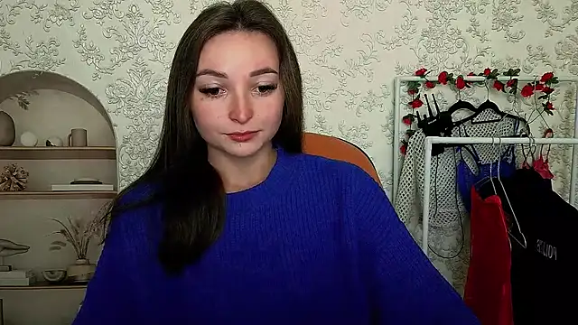  Barbie Kiss  online show from October 2025 02:14:01 PM