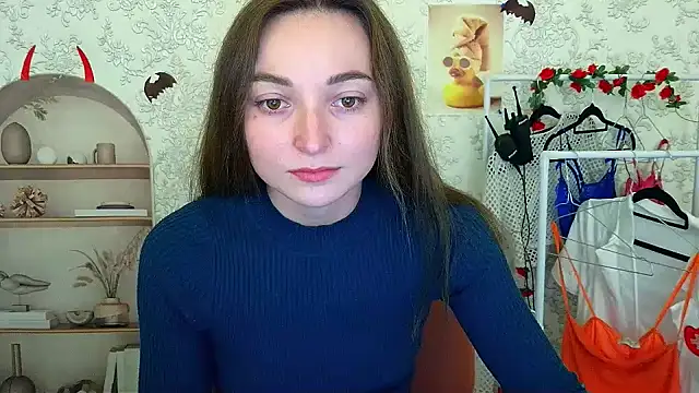  Barbie Kiss  online show from October 2025 02:38:01 PM