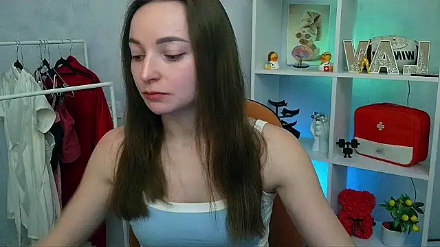  Barbie Kiss  online show from February 2026 10:03:02 AM