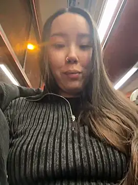 Asian Asami online show from December 2024 02:00:02 PM