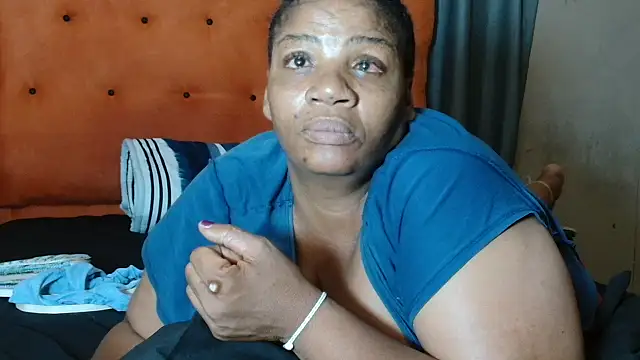 tinagiant online show from February 2026 07:19:02 PM