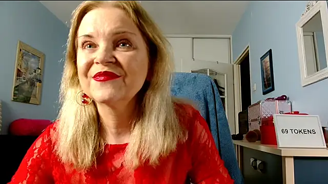 sexyjennyeu online show from April 2026 08:42:01 PM