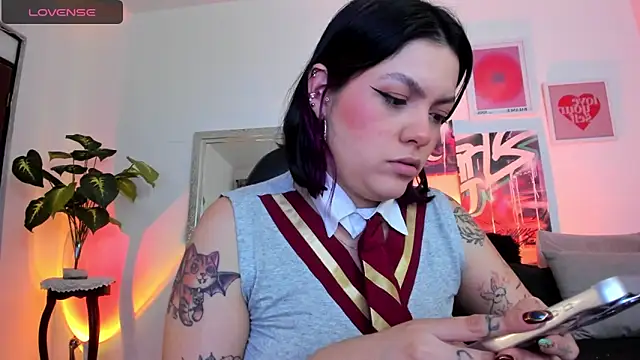 Snapshot of AnnieHuntters chatting on March 2025 01:28:01 AM AnnieHuntters online show from March 2025 01:28:01 AM