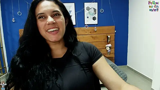 dahiana spark online show from November 2025 08:16:01 PM