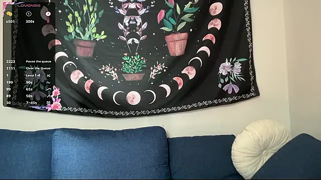 Aria Fields online show from November 2025 05:23:01 PM