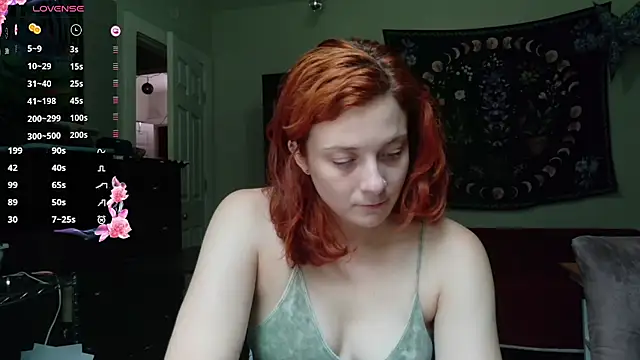Snapshot of Aria_Fields chatting on August 2026 04:54:02 PM Aria Fields online show from August 2026 04:54:02 PM