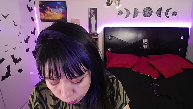 Snapshot of _dhalia1_ chatting on February 2025 11:32:01 PM dhalia1 online show from February 2025 11:32:01 PM