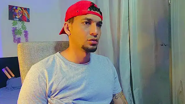 Snapshot of Jeff_Kent2 chatting on October 2025 01:05:02 AM Jeff Kent2 online show from October 2025 01:05:02 AM