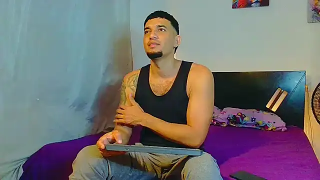 Snapshot of Jeff_Kent2 chatting on November 2025 11:49:02 PM Jeff Kent2 online show from November 2025 11:49:02 PM