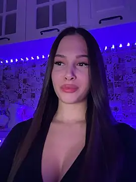 Snapshot of EricaWalls chatting on February 2025 04:43:01 PM EricaWalls online show from February 2025 04:43:01 PM