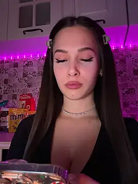 Snapshot of EricaWalls chatting on February 2025 07:25:02 PM EricaWalls online show from February 2025 07:25:02 PM