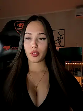 Snapshot of EricaWalls chatting on September 2025 06:08:02 PM EricaWalls online show from September 2025 06:08:02 PM