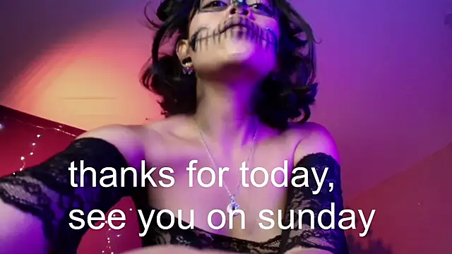 Snapshot of vanelope11 chatting on November 2025 06:51:01 PM vanelope11 online show from November 2025 06:51:01 PM