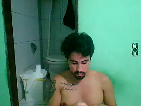 Snapshot of Kenzolamoglia chatting on December 2024 11:33:02 PM Kenzolamoglia online show from December 2024 11:33:02 PM