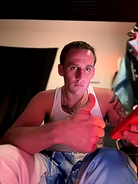 PeytonJohnn online show from November 2025 02:43:02 AM