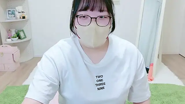 Snapshot of o-Aya-o chatting on February 2025 06:24:01 PM o-Aya-o online show from February 2025 06:24:01 PM