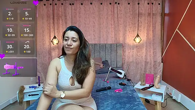 Snapshot of VioletaScott_ chatting on November 2025 02:27:01 PM VioletaScott online show from November 2025 02:27:01 PM