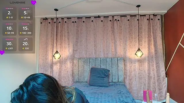 Snapshot of VioletaScott_ chatting on November 2025 12:16:01 PM VioletaScott online show from November 2025 12:16:01 PM