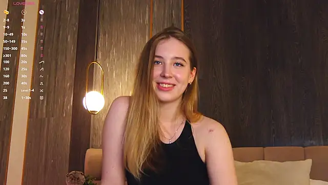 LoraineLuff online show from March 2025 08:57:01 PM