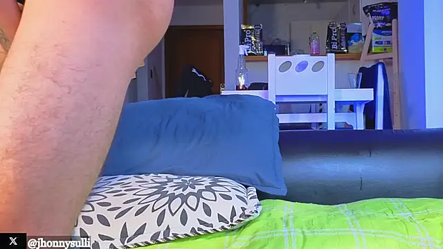 Snapshot of jhonny_sulivan chatting on October 2025 09:14:01 PM jhonny sulivan online show from October 2025 09:14:01 PM