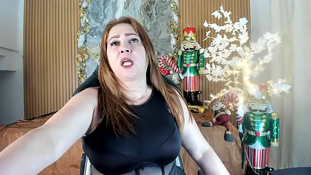 Snapshot of Danna_topless chatting on December 2025 12:09:01 PM Danna topless online show from December 2025 12:09:01 PM