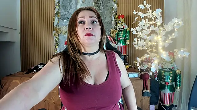 Danna topless online show from December 2025 12:01:02 PM