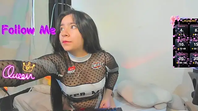 litle mily  online show from April 2026 10:04:01 PM