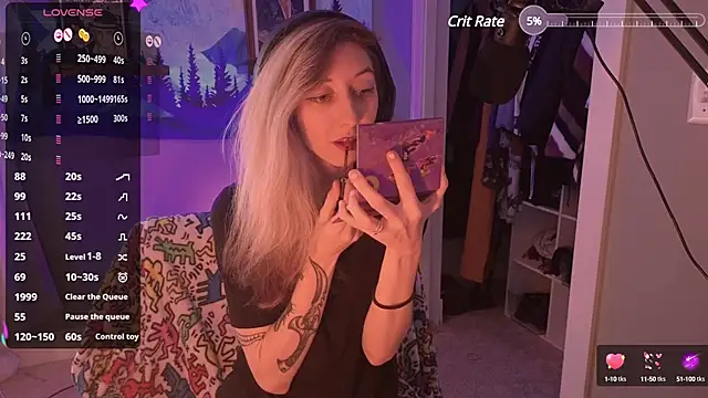 Snapshot of lovelylucyy chatting on January 2025 07:18:02 PM lovelylucyy online show from January 2025 07:18:02 PM