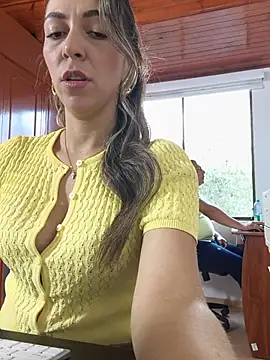 rachellboom online show from May 2026 10:39:01 PM