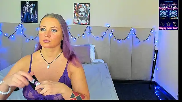 Snapshot of MuscleXXXBarbie chatting on February 2025 05:34:02 AM MuscleXXXBarbie online show from February 2025 05:34:02 AM