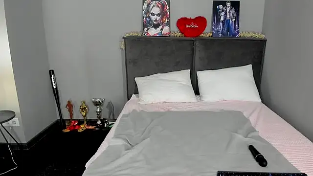 MuscleXXXBarbie online show from February 2026 01:45:02 PM