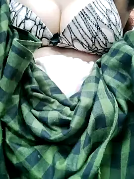 Snapshot of Shana-12 chatting on December 2024 07:11:02 PM Shana-12 online show from December 2024 07:11:02 PM